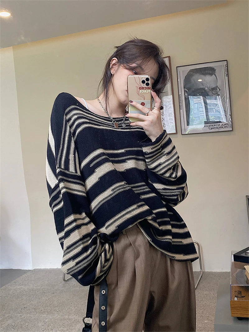 Women’s Striped Long Sleeve Loose-Fit Knitted Jumper