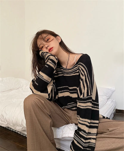 Women’s Striped Long Sleeve Loose-Fit Knitted Jumper