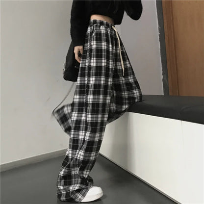 Women's Oversized Black Sweatpants - Loose Fit and Elastic Waistband