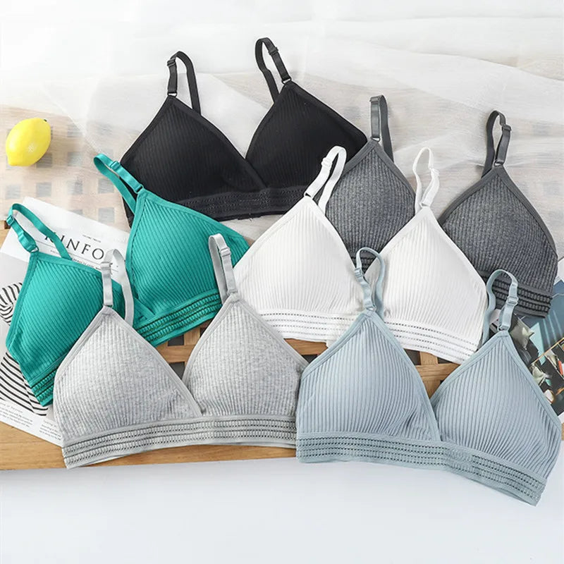 Non-Wire Push-Up Bras for Women with Thin Padded Cups