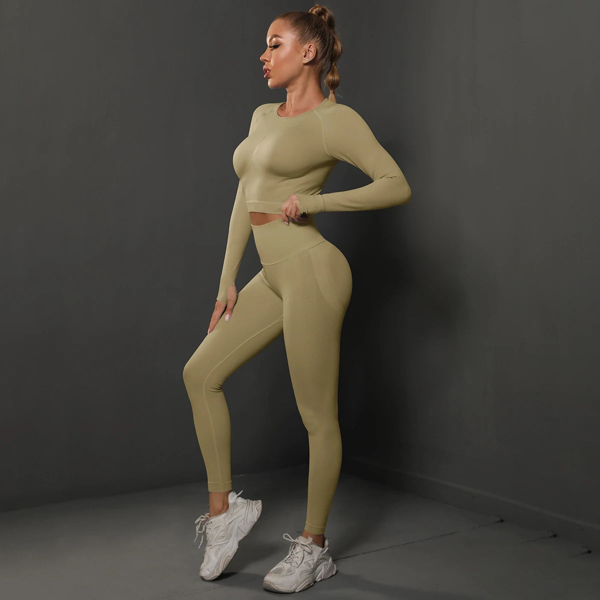 2-Piece Women's Seamless Gym Set: Sports Pants and Long Sleeve Compression Top