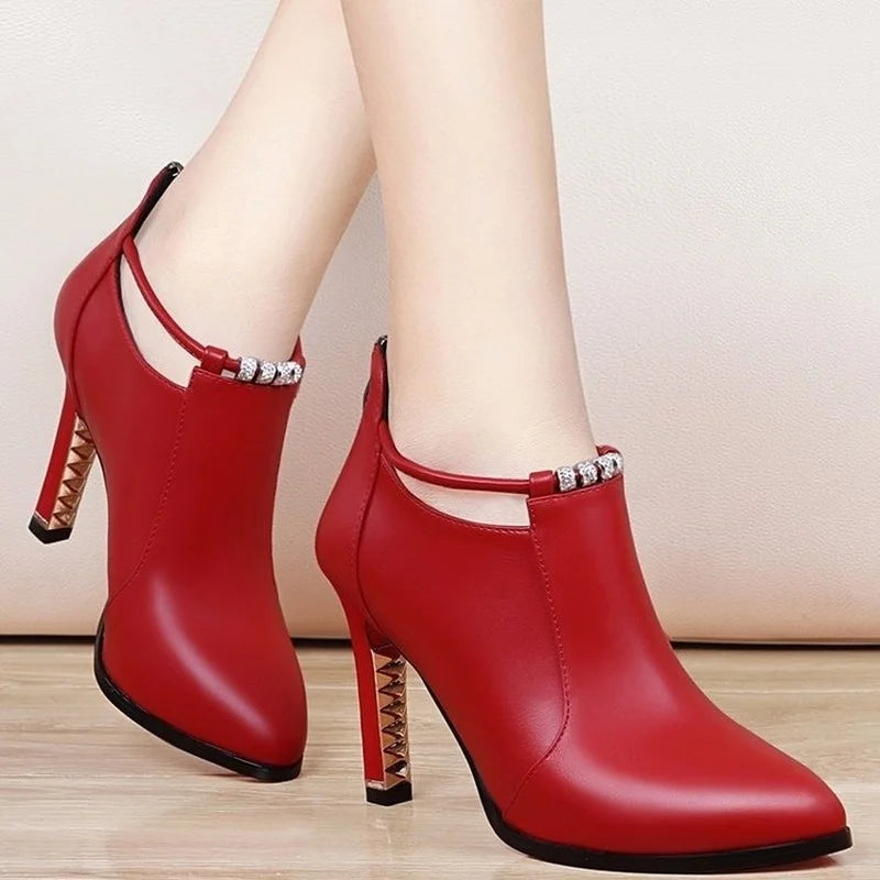 Women's Round Toe Shallow Zip Ankle Boots with Thin Heels - PU Leather