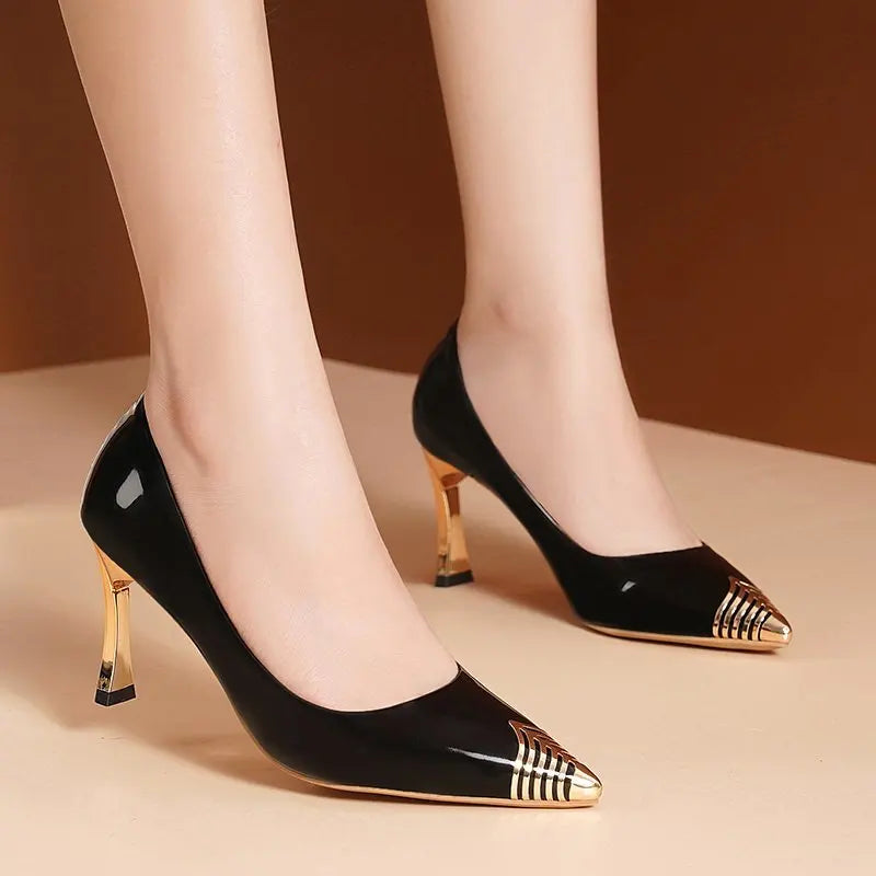 Black Spiral Patterned Pointed-Toe Fashion Heels for Women