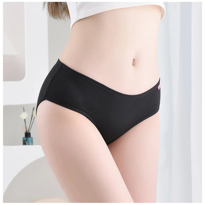 7-Piece Set of Women's Breathable Cotton Underwear - Soft and Comfortable