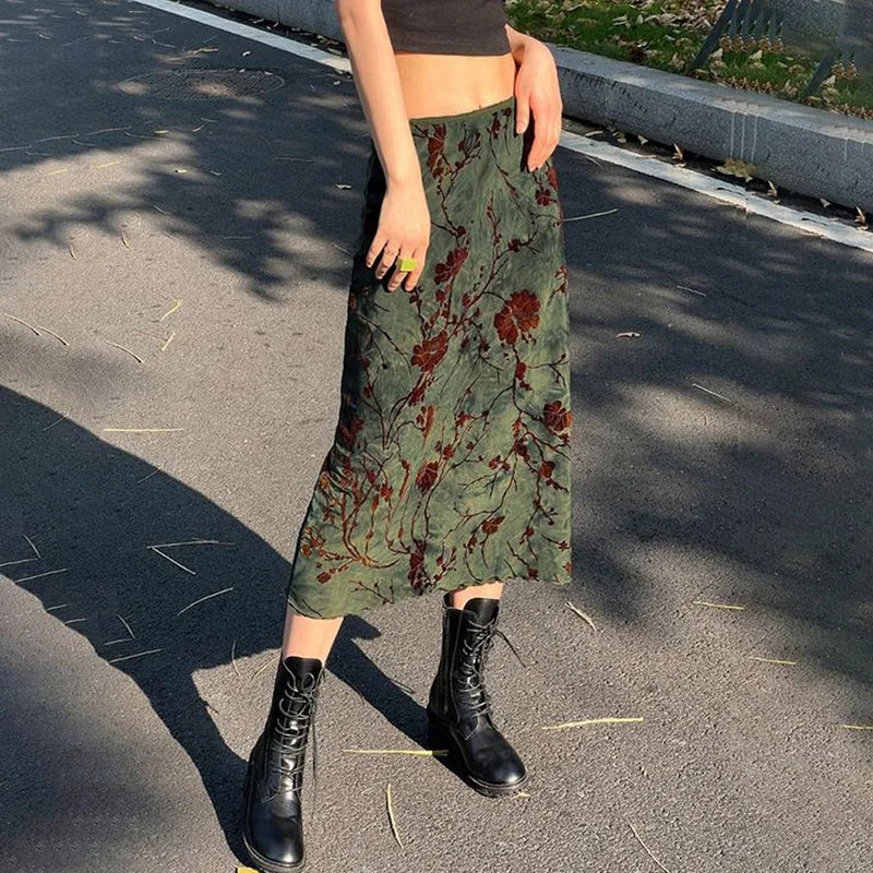 High-Waisted Mid-Length Skirt with Chinese Style Print