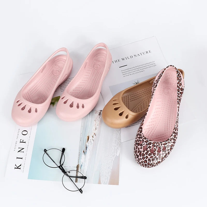 Lightweight Anti-Slip Clog Sandals for Women