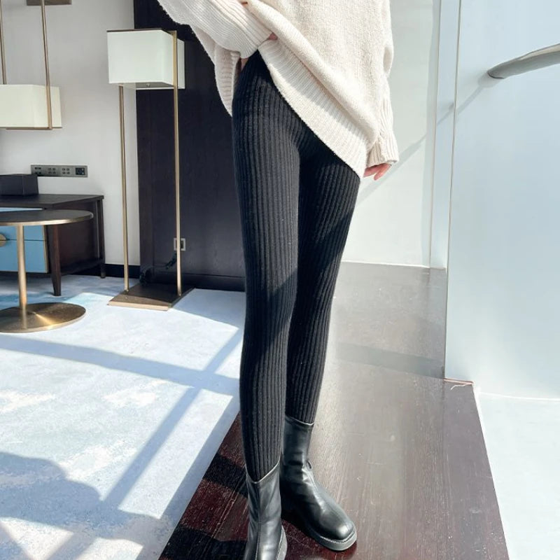 High-Waisted Slim Leggings for Women - Ribbed Knit Thermal Trousers with Ankle-Length Stretch Fit