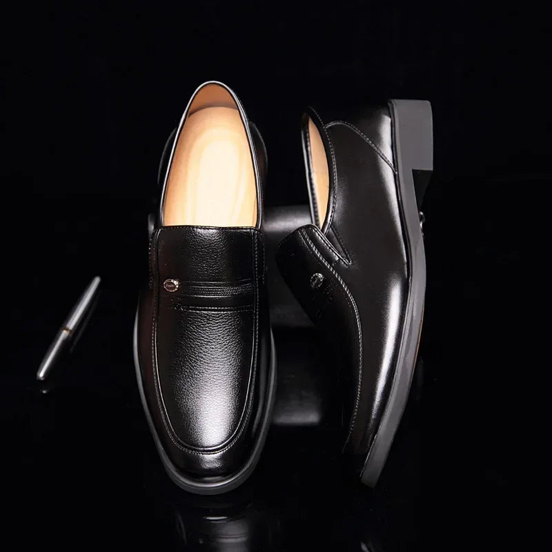 Men's Breathable Slip-On Shoes in Faux Leather