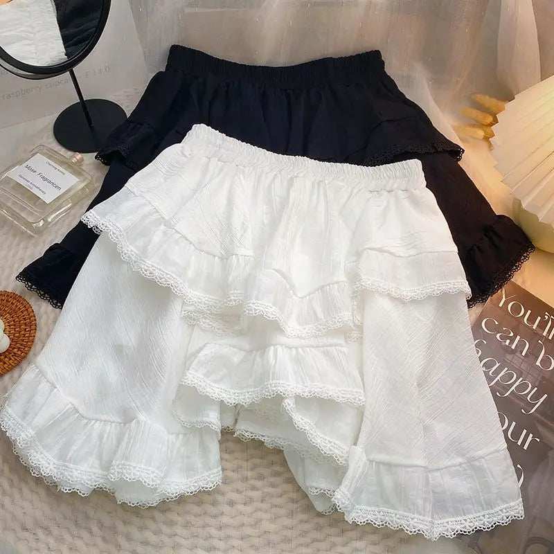 Kawaii Japanese Style Irregular Mini Skirt with Elastic Waist in Black and White