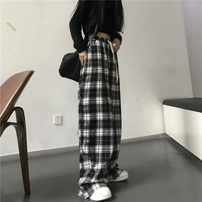 Women's Oversized Black Sweatpants - Loose Fit and Elastic Waistband