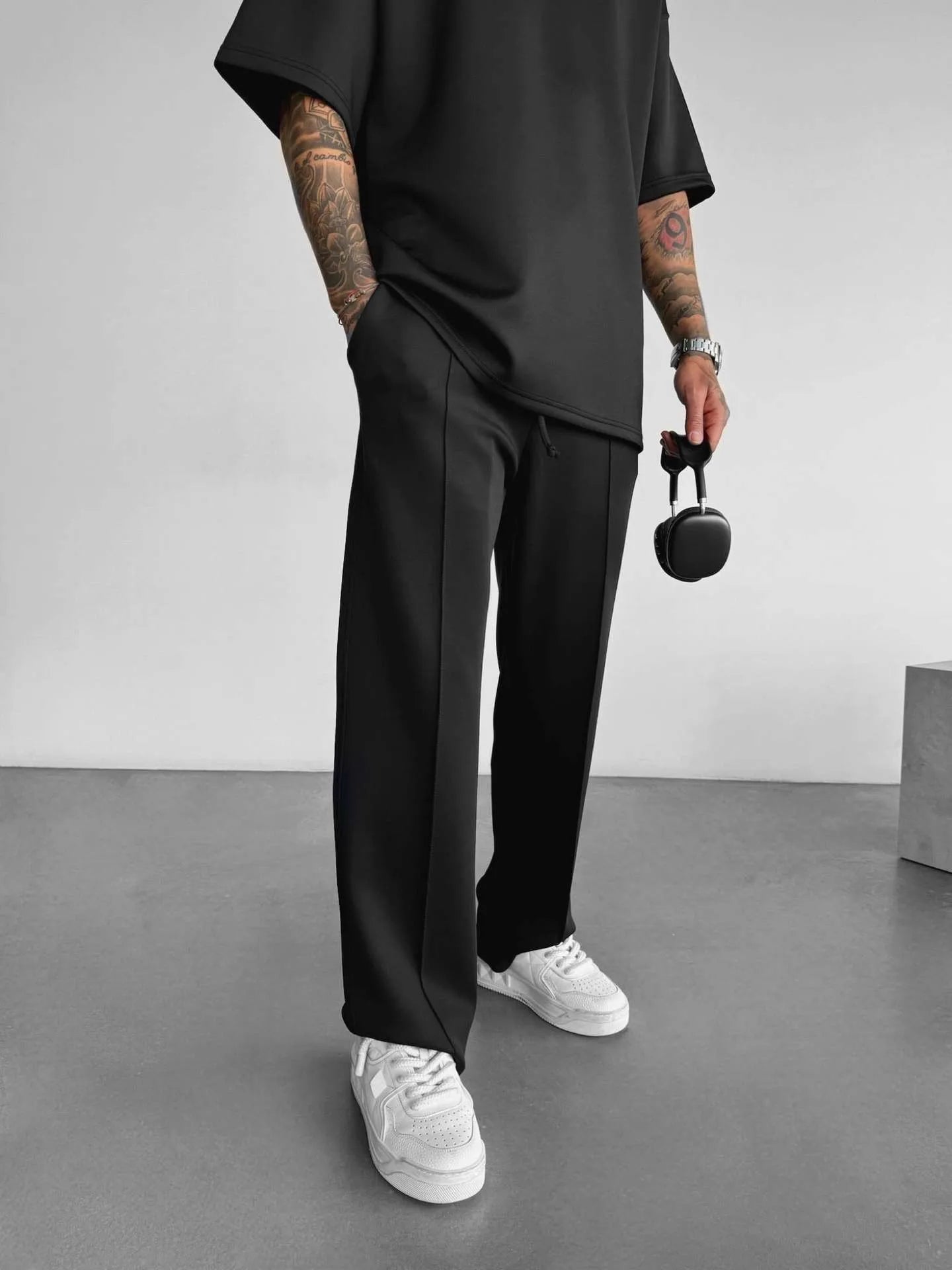 Men's Casual Pants with Single-Line Pleats and Elastic Drawstring Waist