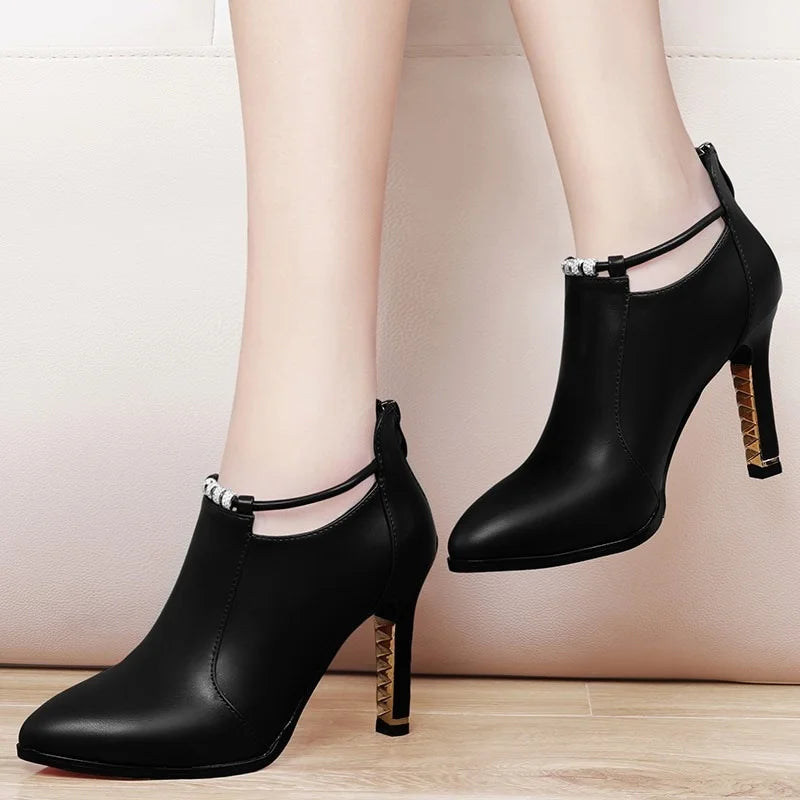 Women's Round Toe Shallow Zip Ankle Boots with Thin Heels - PU Leather